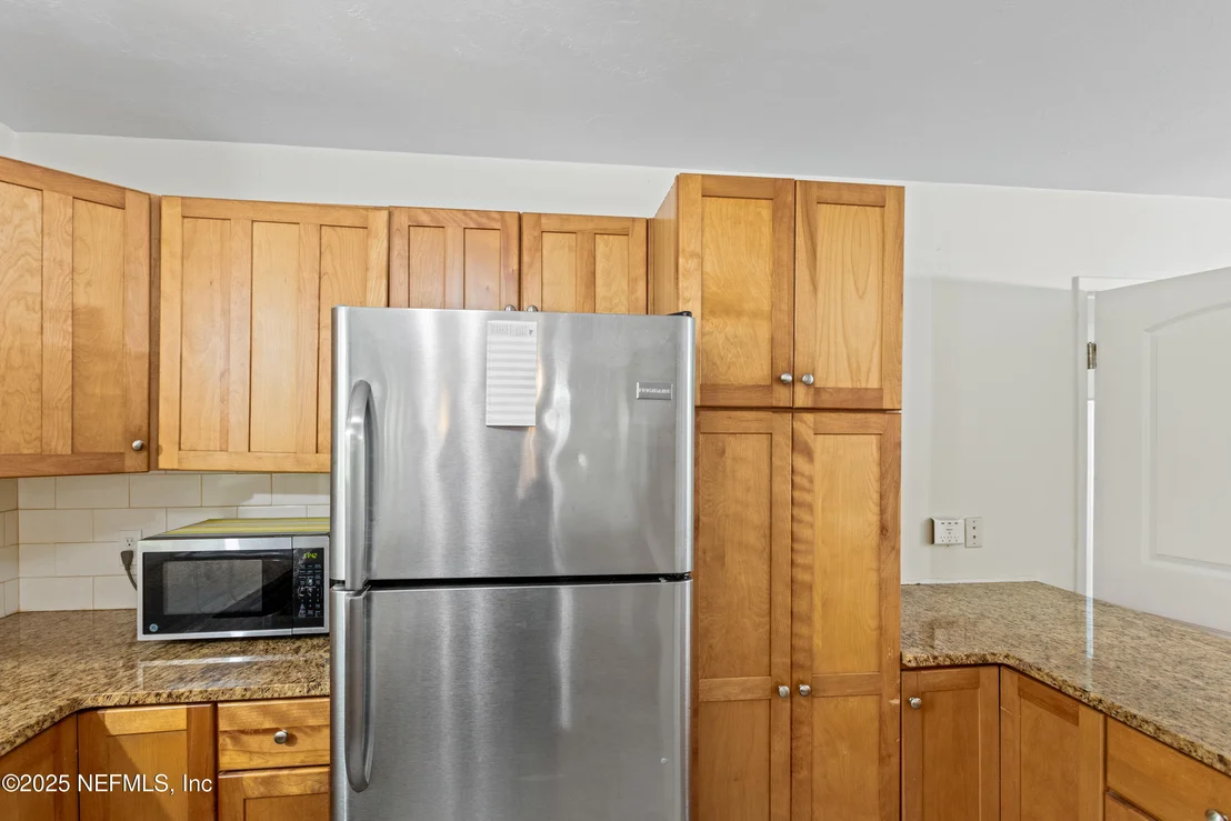 Photo of 303 SE 3RD Avenue