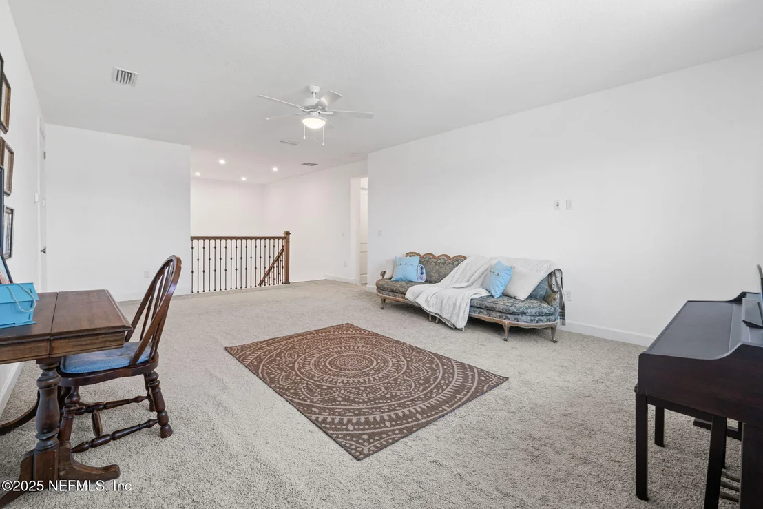 Photo of 63 BRADDOCK Court