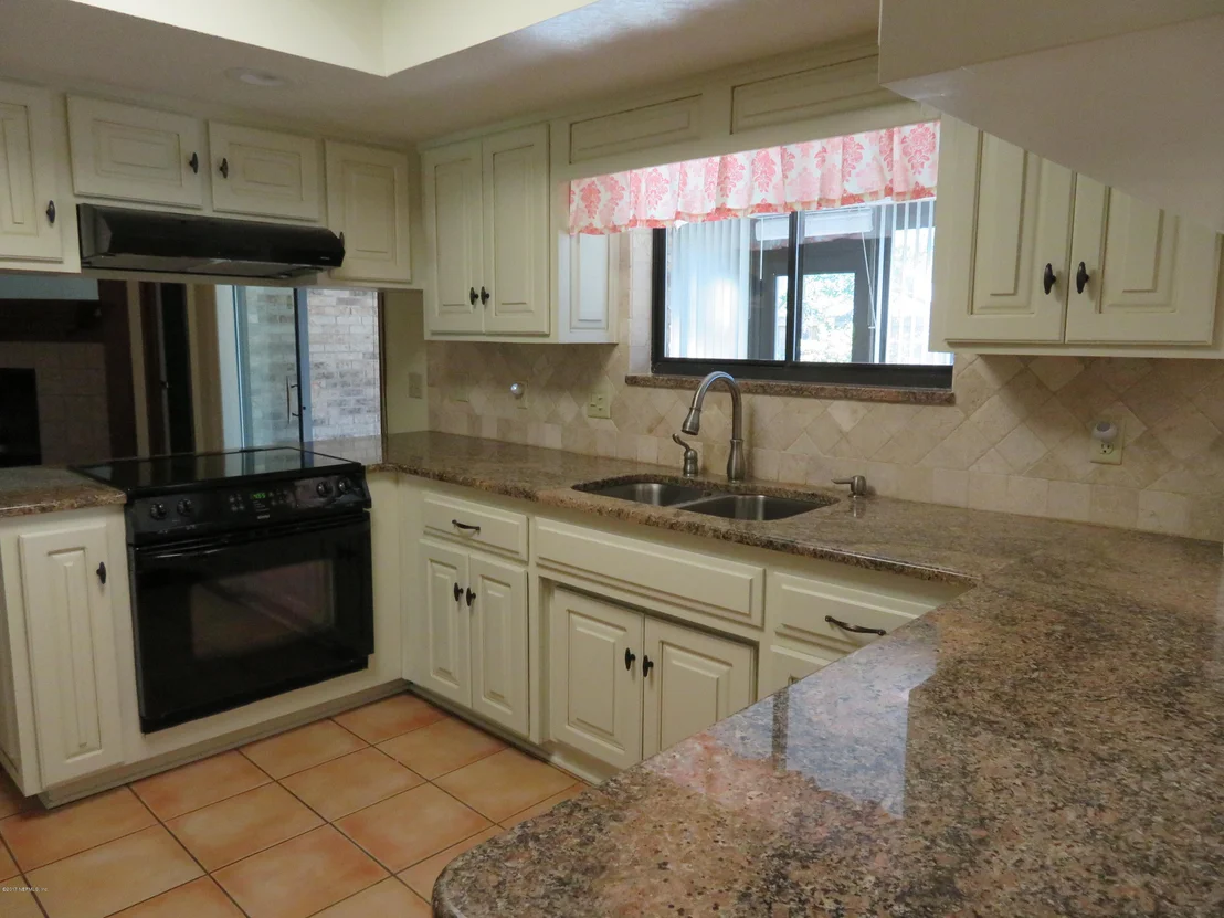 Photo of 12094 HAMMOCK OAKS Drive
