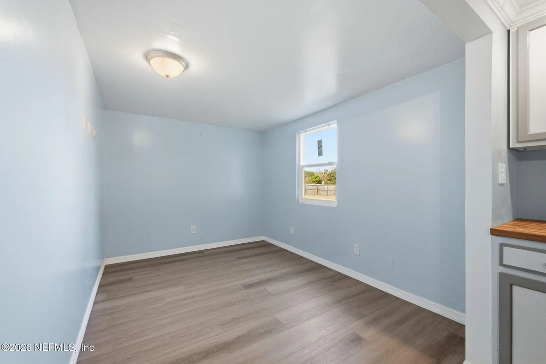 Photo of 1863 LIVE OAK Drive