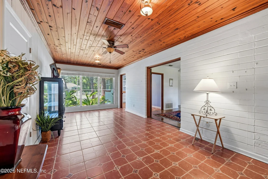 Photo of 49 SYLVAN Drive