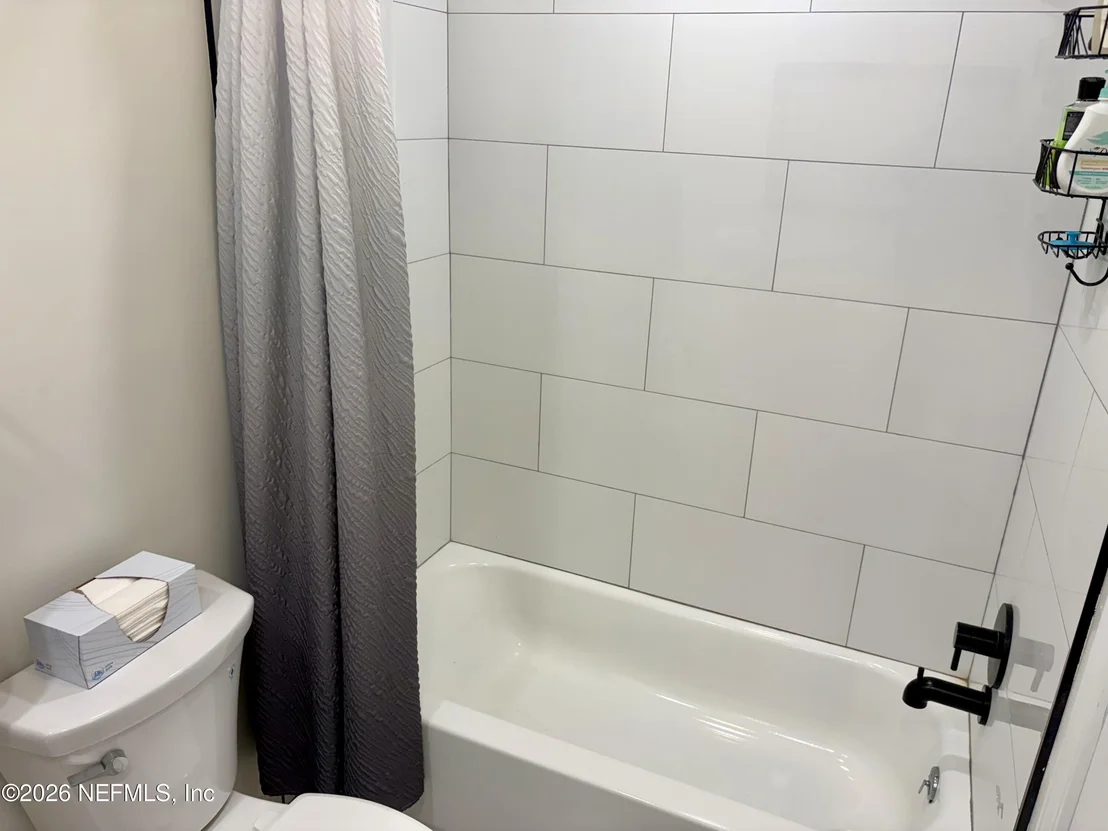 Photo of 685 BOWIE Boulevard