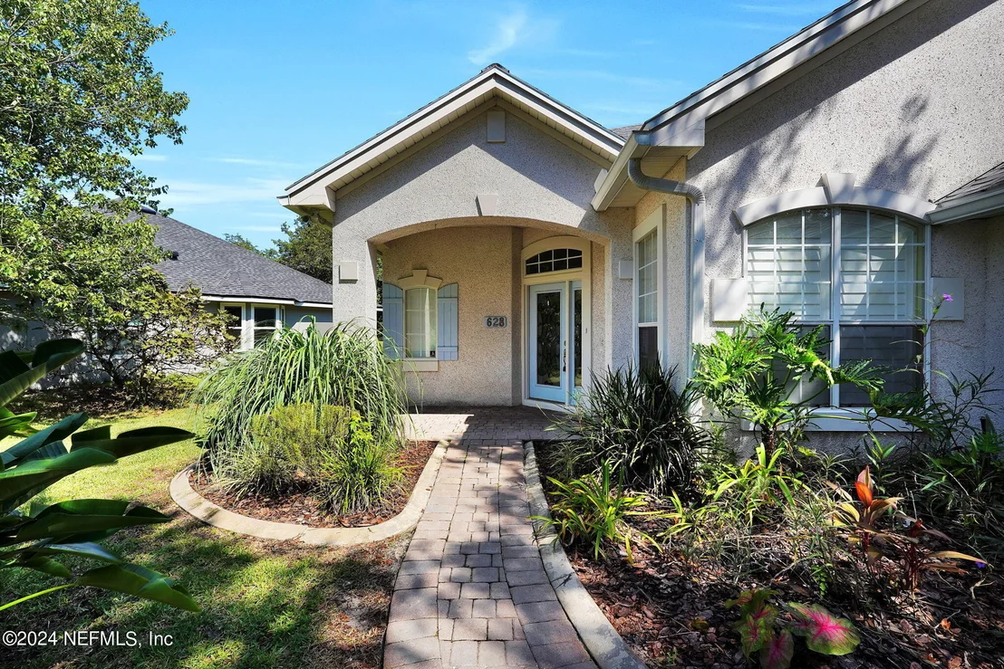 Photo of 628 LAKE STONE Circle