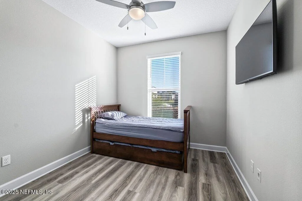 Photo of 1917 AMBERLY Drive