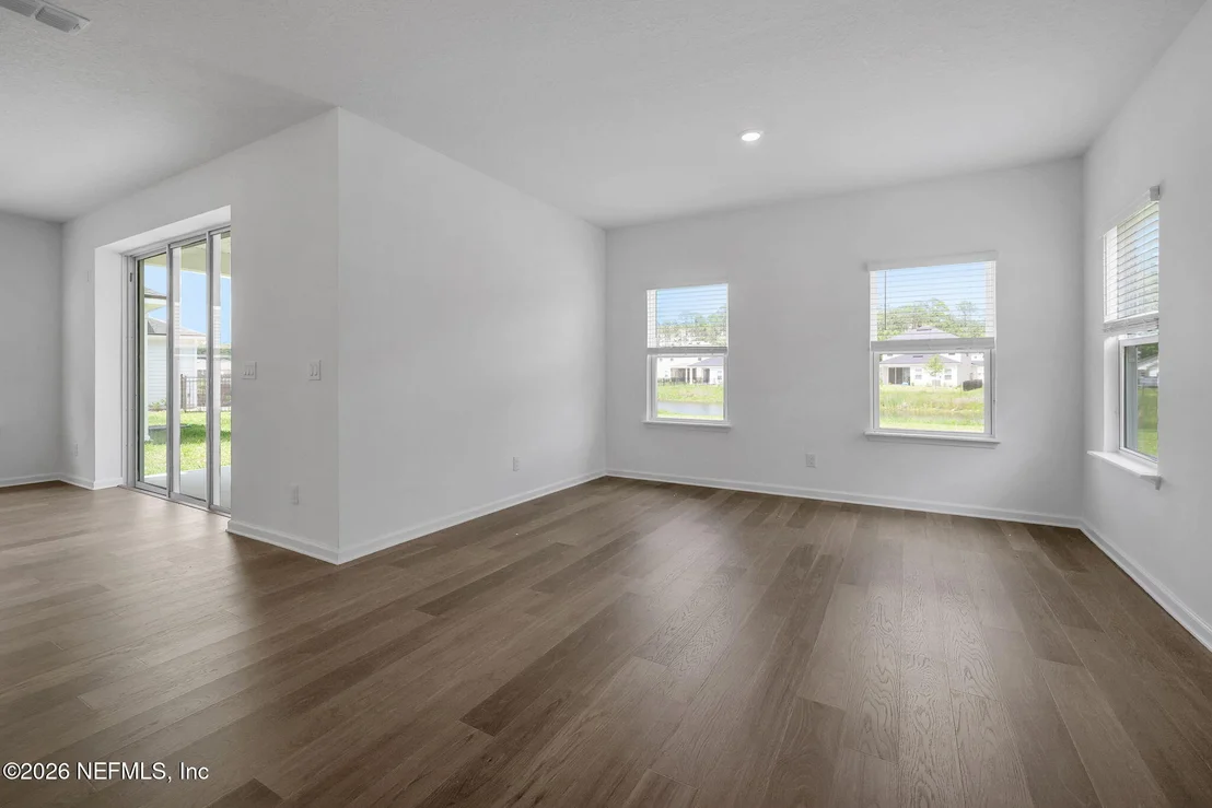Photo of 565 FARMFIELD Drive