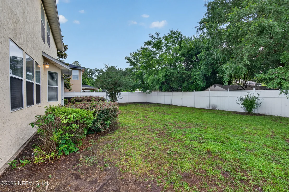 Photo of 2425 ADAMS LAKE Boulevard