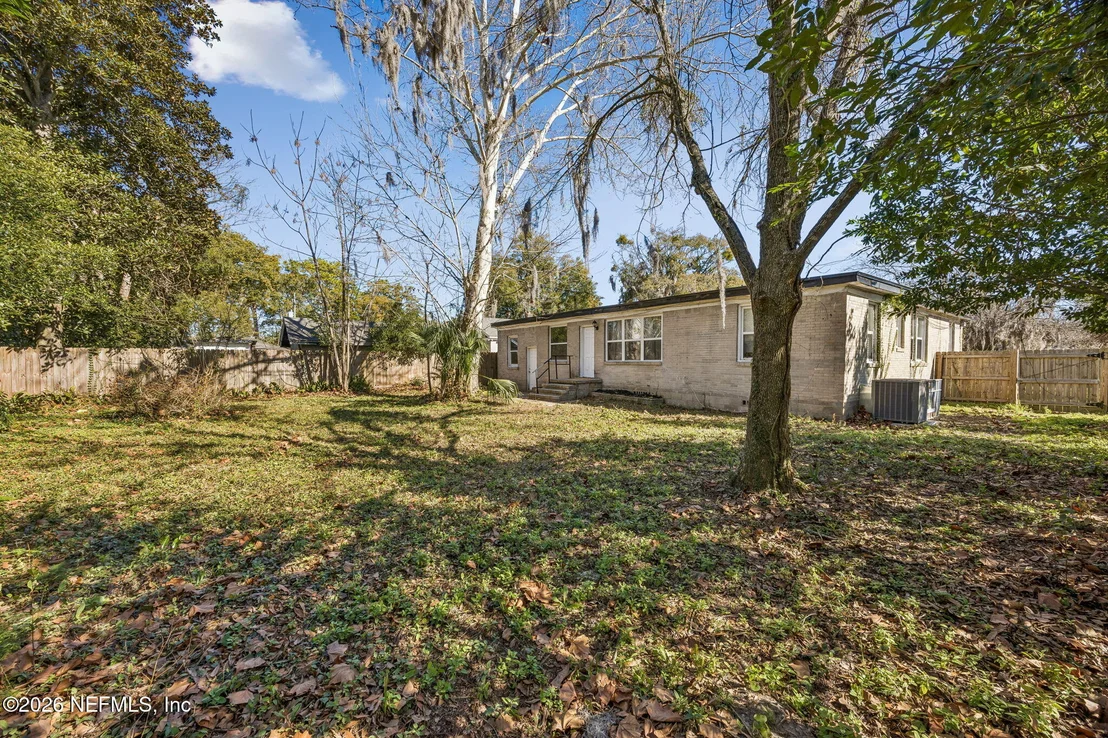 Photo of 426 AIKEN Road