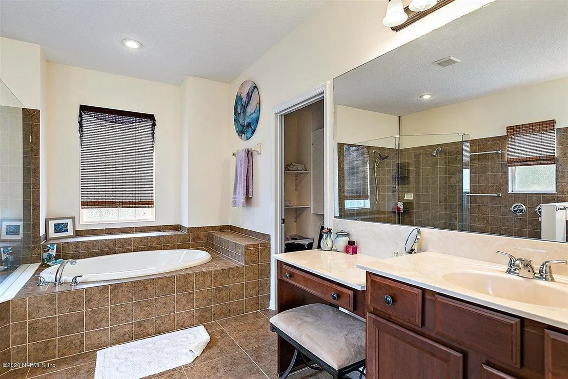 Photo of 204 HOLLAND Drive
