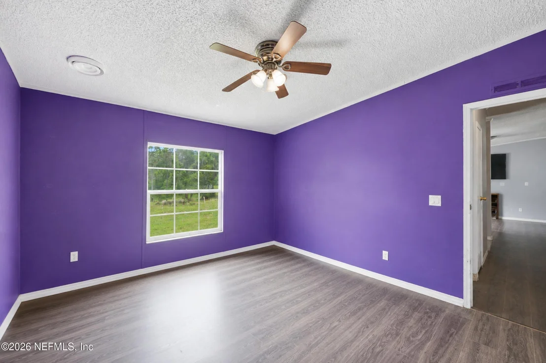 Photo of 85 CURRANT Avenue
