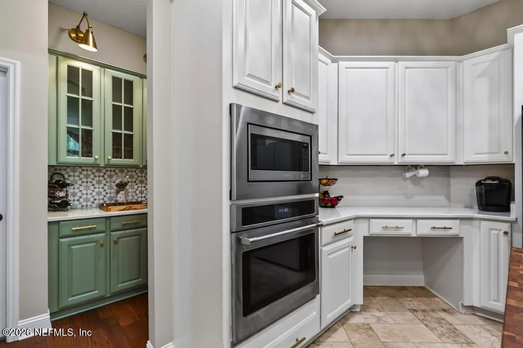 Photo of 160 PARKSIDE Drive