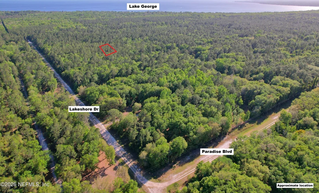 Photo of 329 CHIPOLA Drive