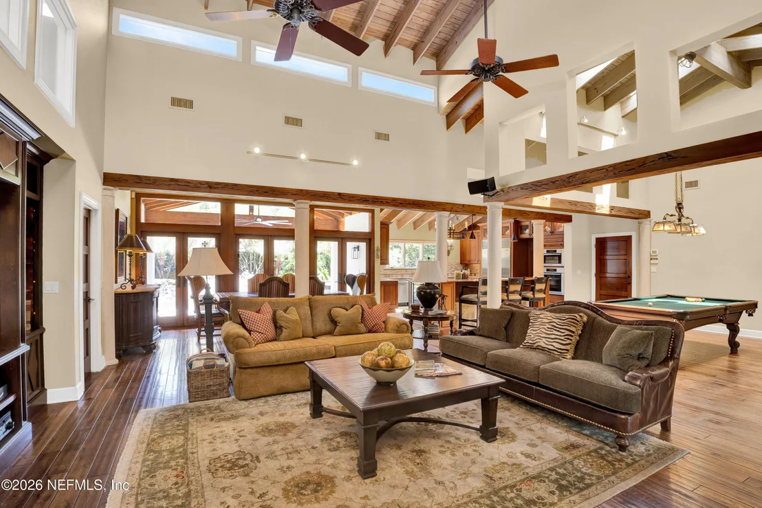 Photo of 33 CORONA Road