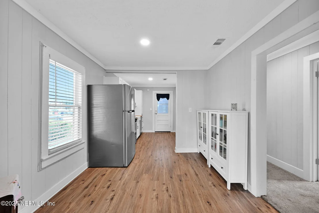 Photo of 430 CENTER Street