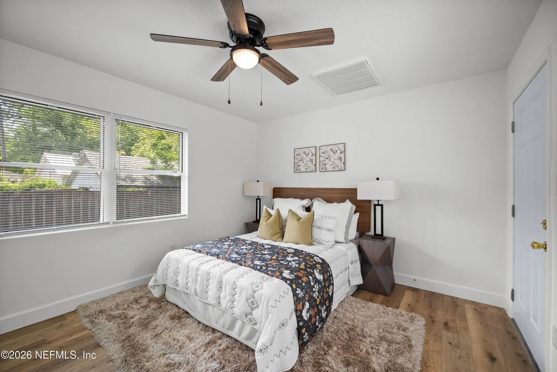 Photo of 4560 CRESCENT Street