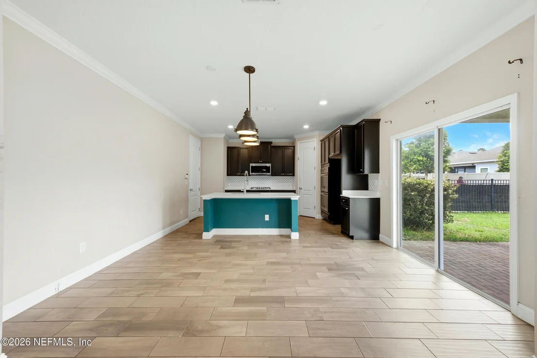 Photo of 133 HOWELL Court