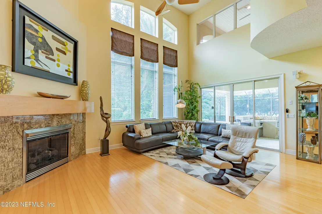 Photo of 1639 DOVER HILL Drive