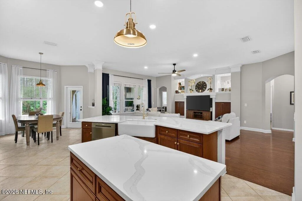 Photo of 247 FLORES Way