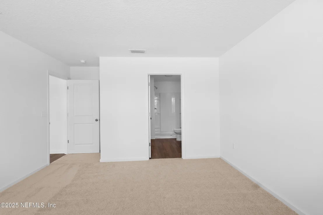 Photo of 10210 LIGHT Avenue