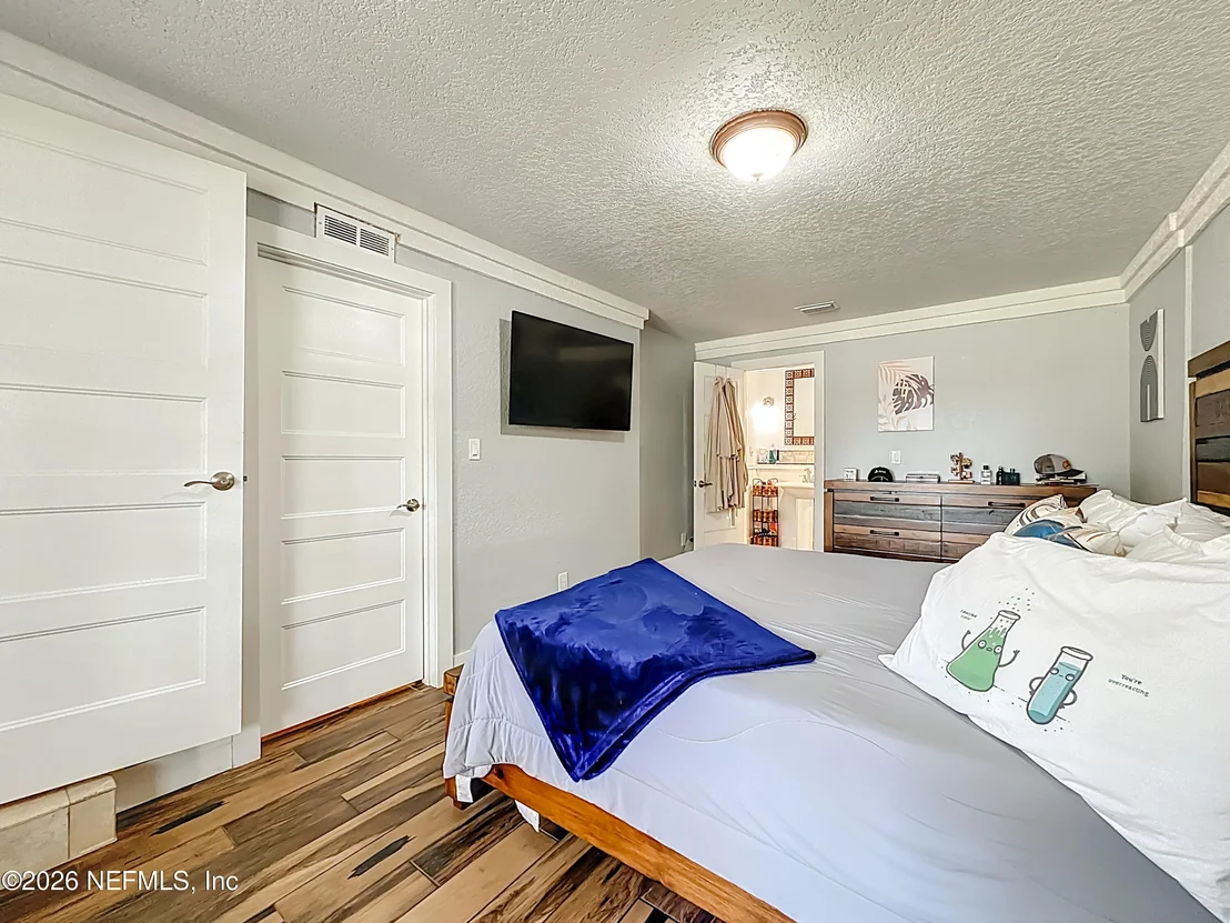 Photo of 18 SOLANO Avenue