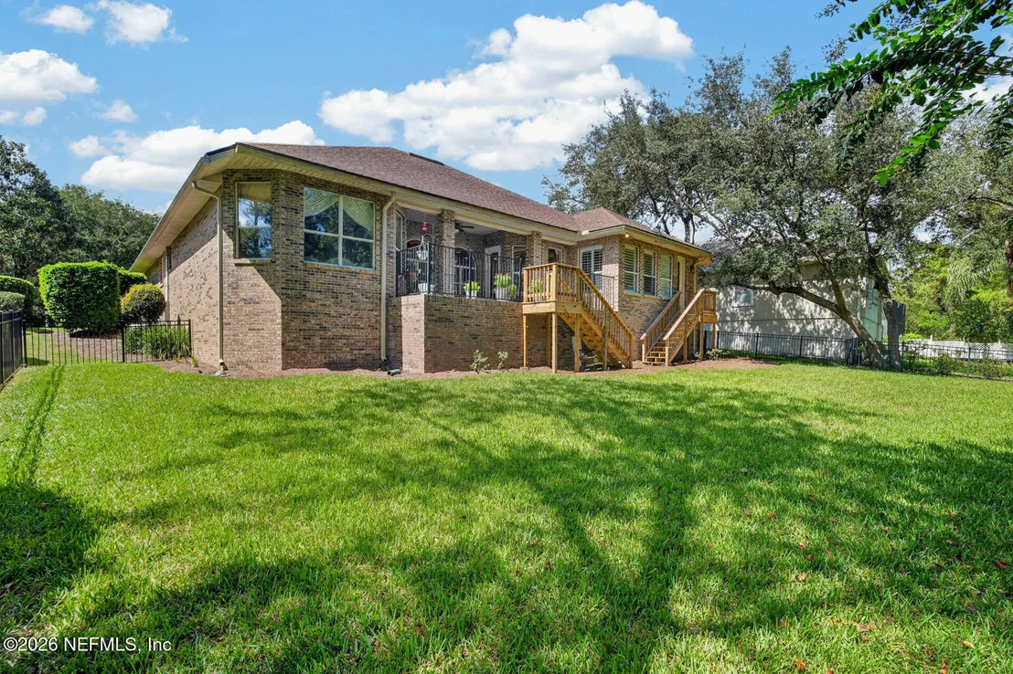 Photo of 832 RILEY Lane