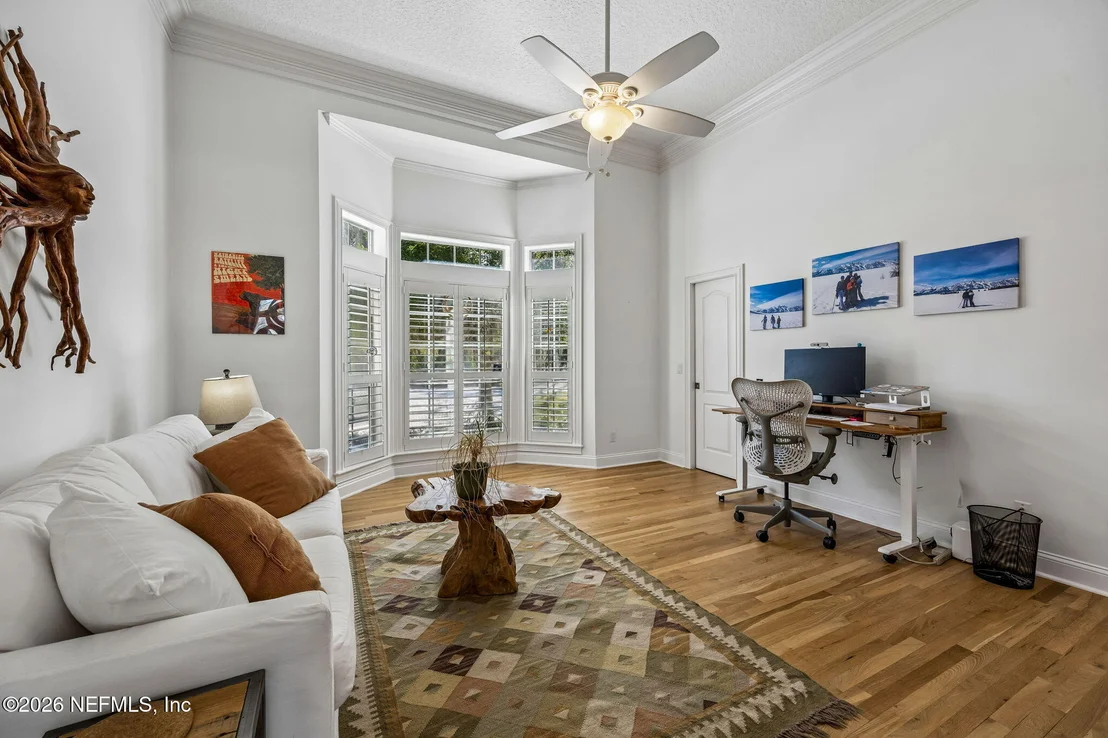 Photo of 285 LINKSIDE Circle
