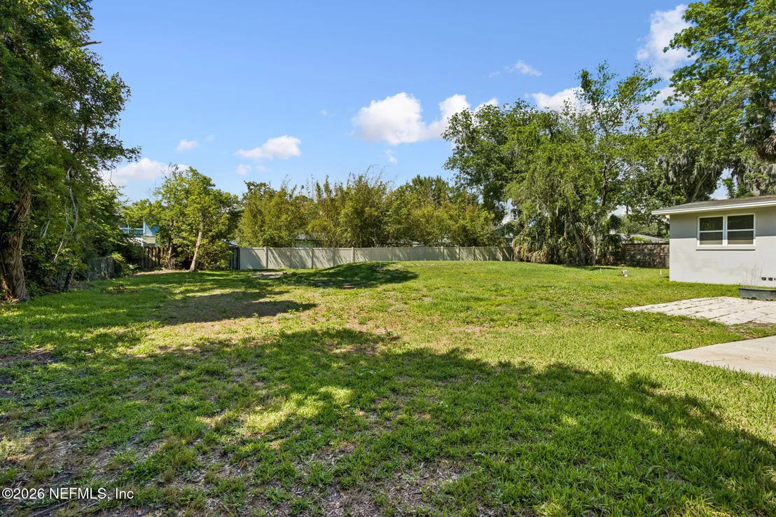 Photo of 915 OLD GROVE Manor