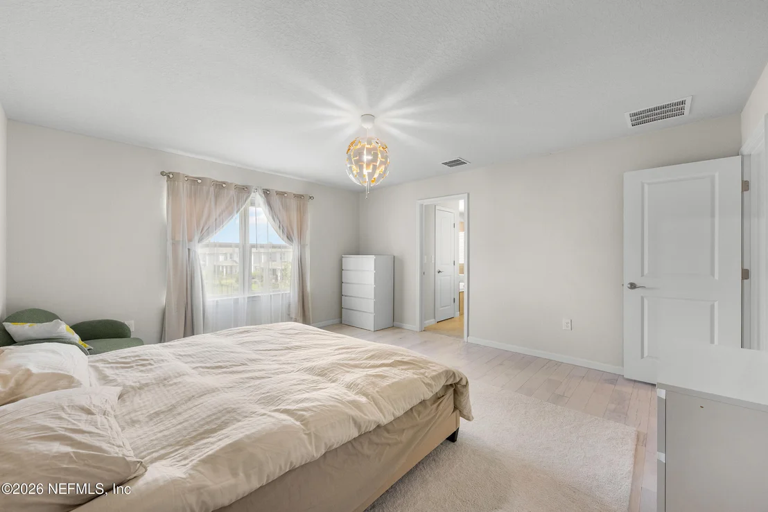 Photo of 307 BUFFALO Court
