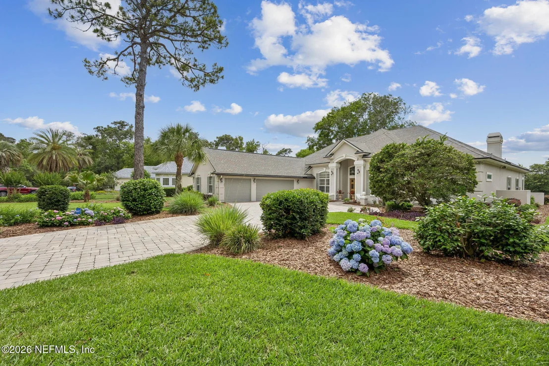 Photo of 189 LINKSIDE Circle