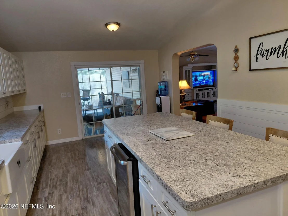 Photo of 118 ROBIN Road