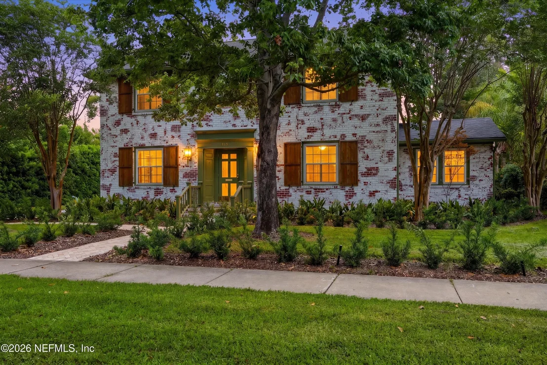 Photo of 1841 RIVER Road