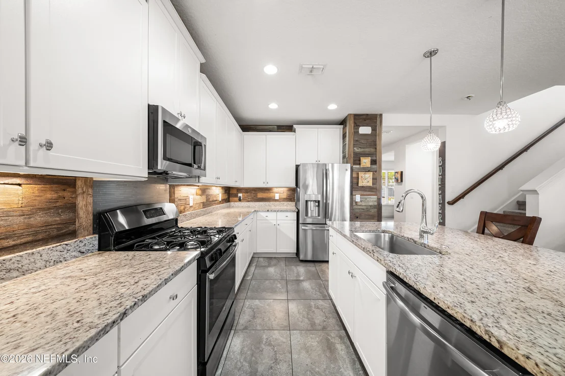 Photo of 341 ASPEN LEAF Drive