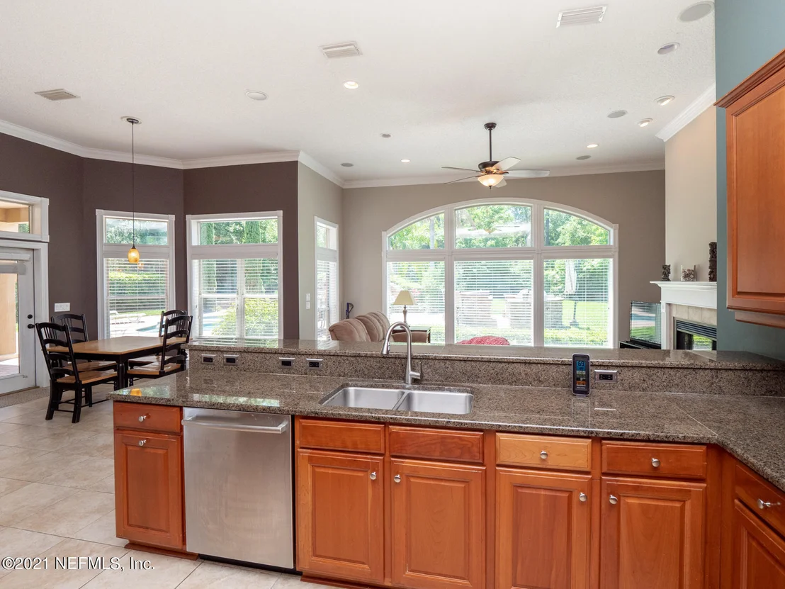 Photo of 349 SUMMERSET Drive