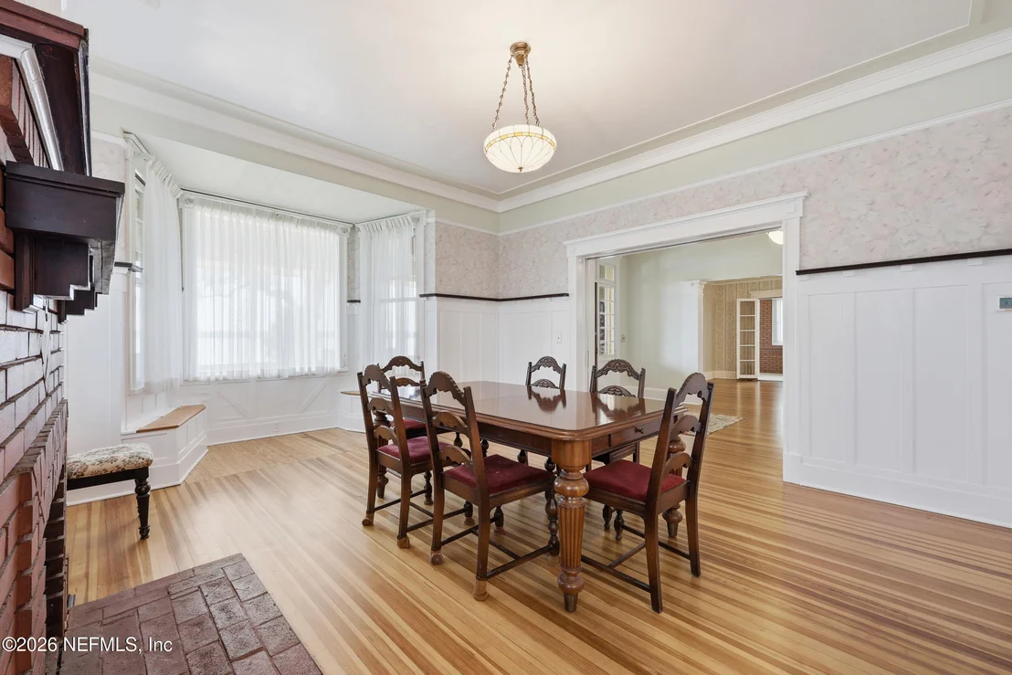 Photo of 520 RIVER Street