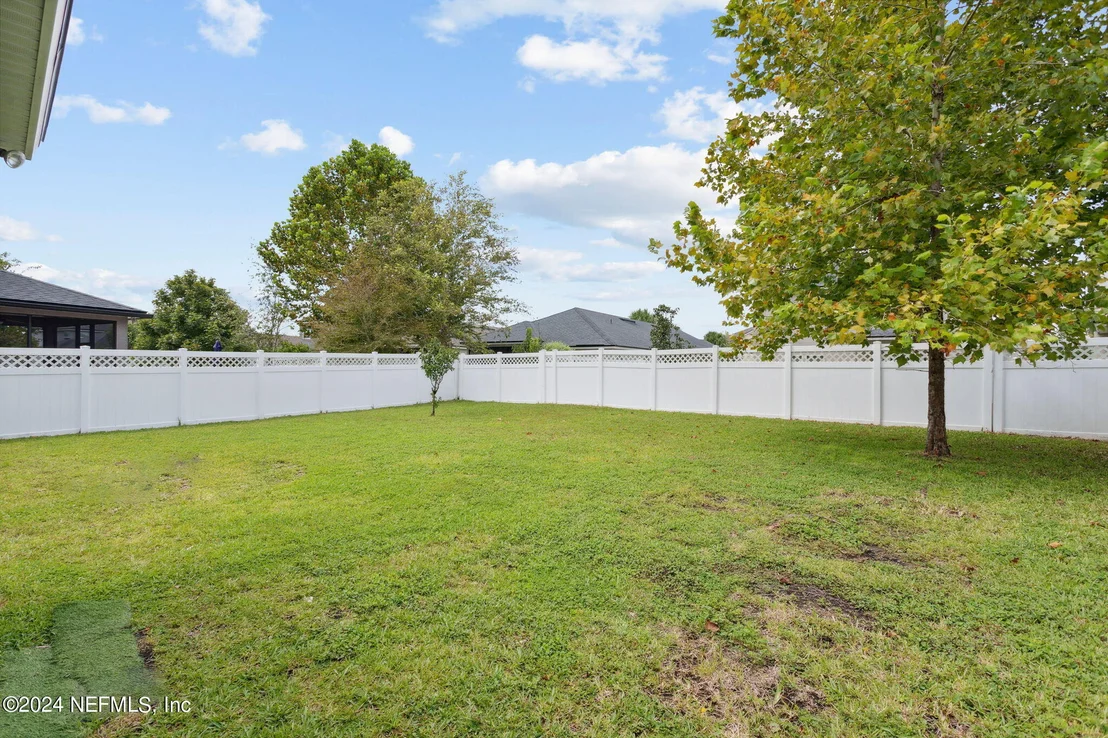Photo of 597 DRYSDALE Drive