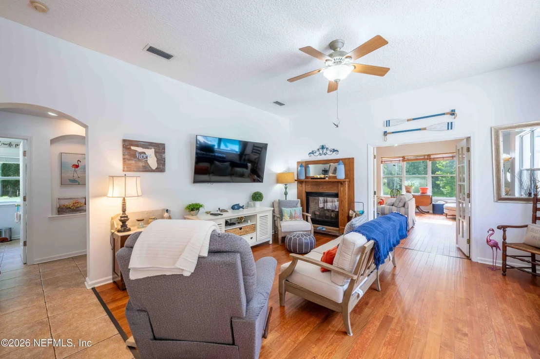 Photo of 838 WESTMINSTER Drive
