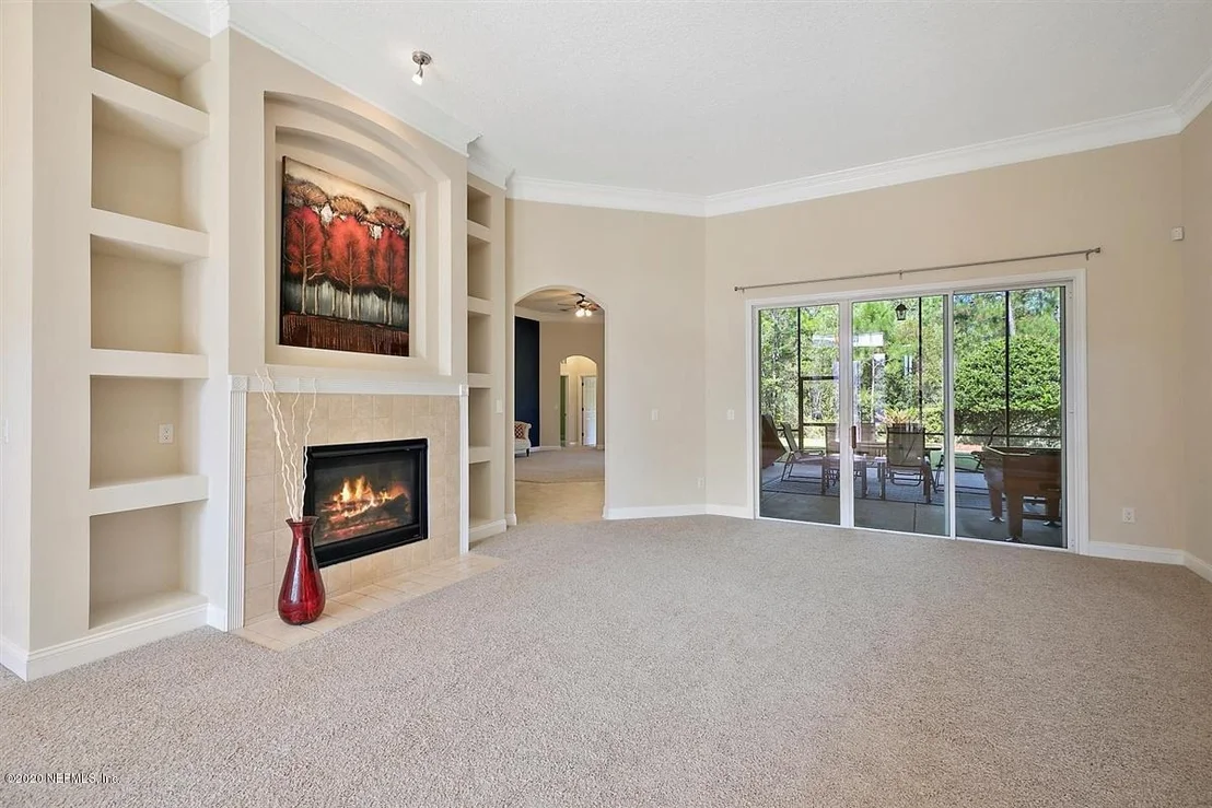 Photo of 305 TAVISTOCK Drive