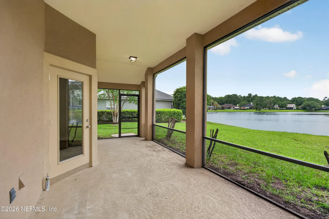 Photo of 587 OAKMONT Drive
