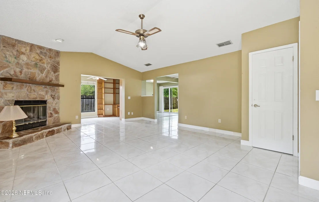 Photo of 1722 FARM Way