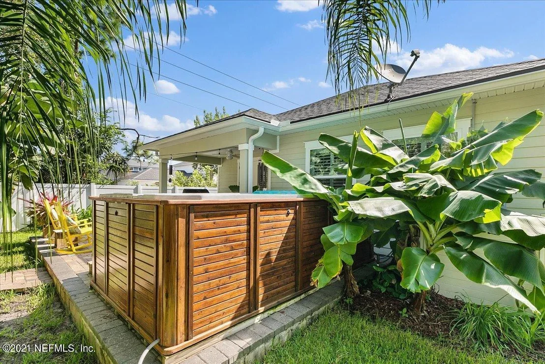 Photo of 4000 SEASIDE Drive E