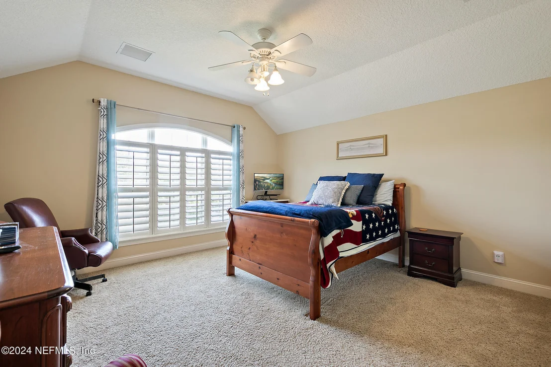 Photo of 329 SUMMERSET Drive