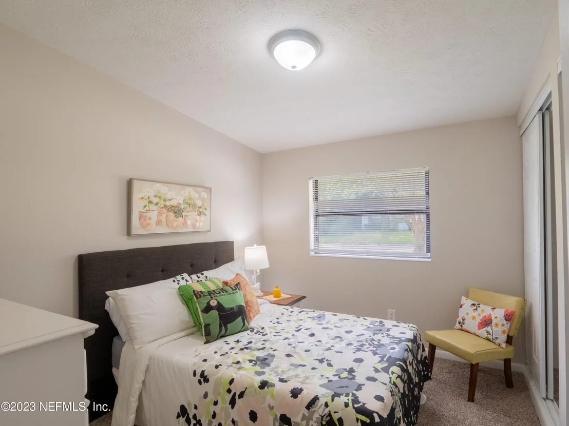 Photo of 8605 MATHONIA Avenue
