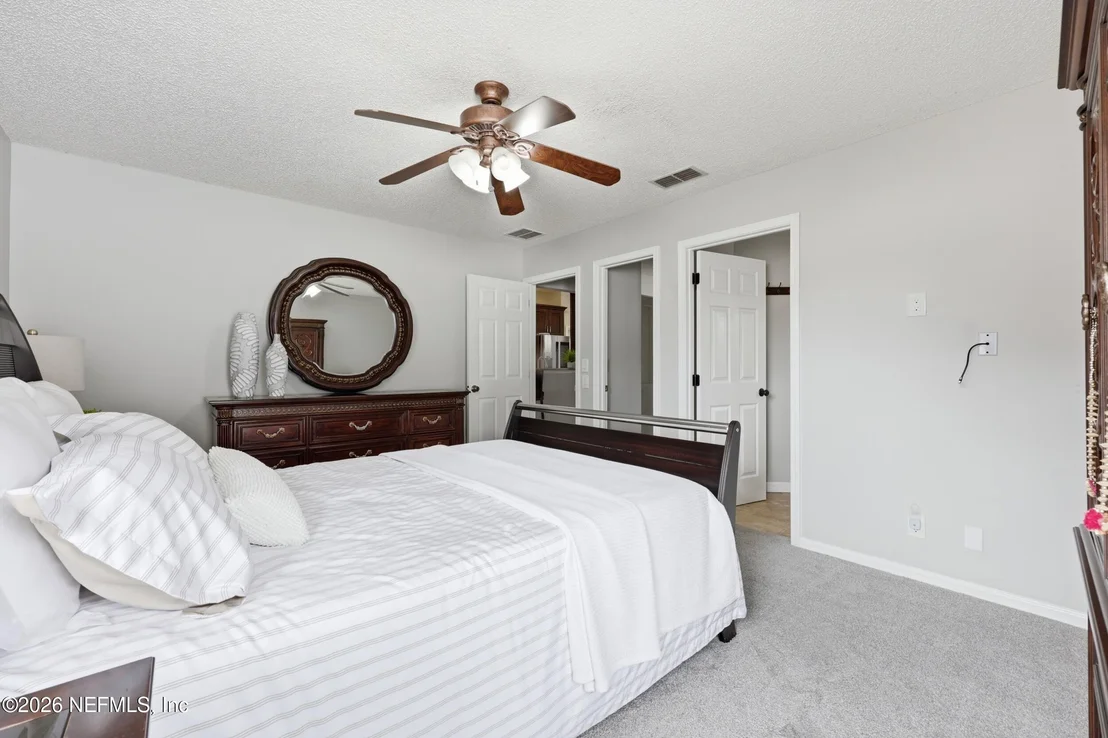 Photo of 2103 FOREST GATE Drive W