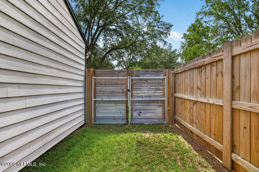 Photo of 12844 BEAUBIEN Road