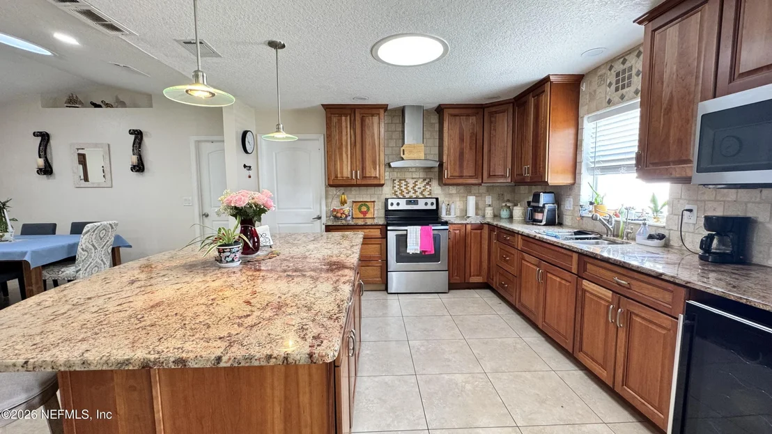 Photo of 8 WHIPPOORWILL Drive
