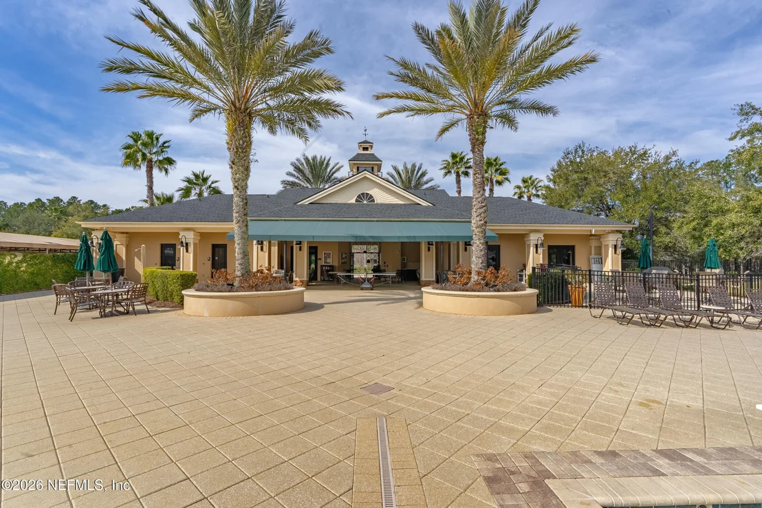 Photo of 285 W ADELAIDE Drive