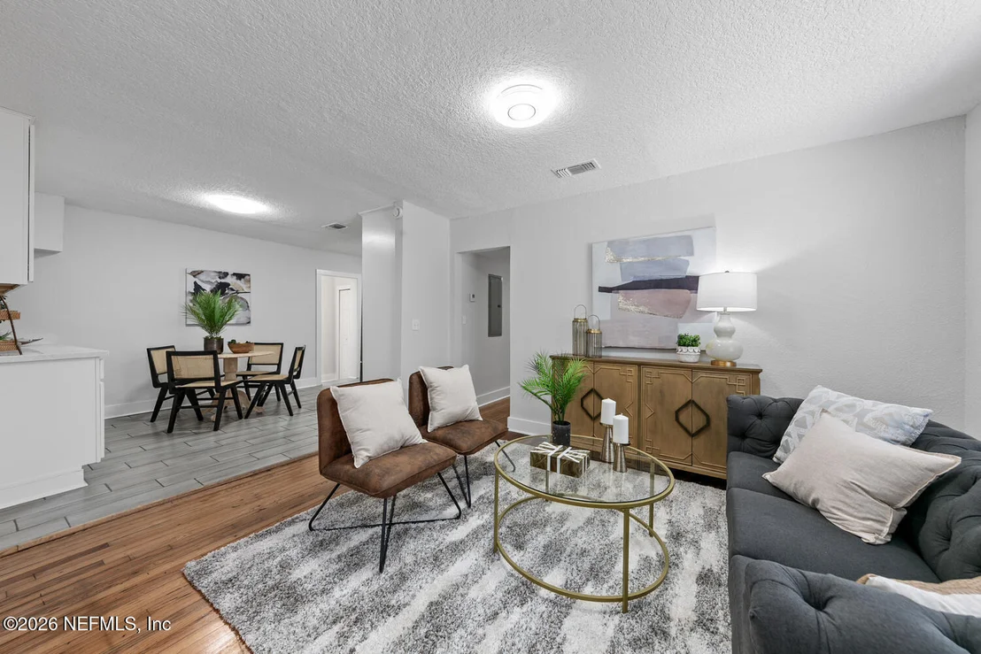 Photo of 715 RALPH Street