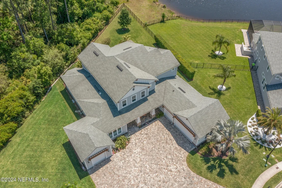 Photo of 863 OLD BLUFF Drive