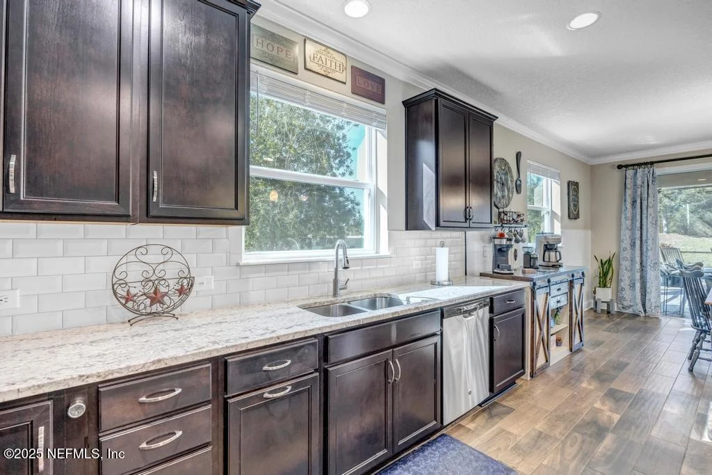 Photo of 139 EVENSHADE Way