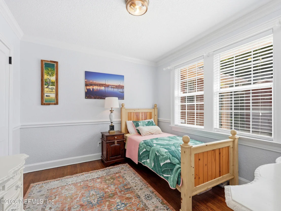Photo of 2223 BAYVIEW Road
