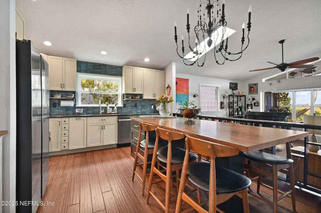 Photo of 285 JOEY Drive